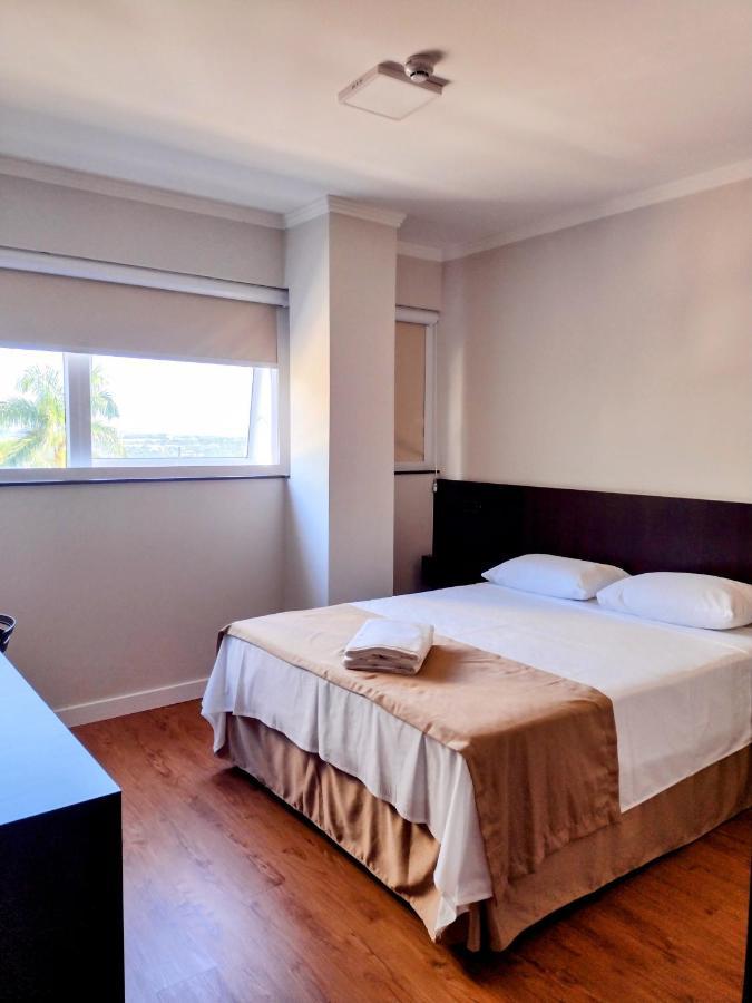Hotel Italia Paranavaí エクステリア 写真